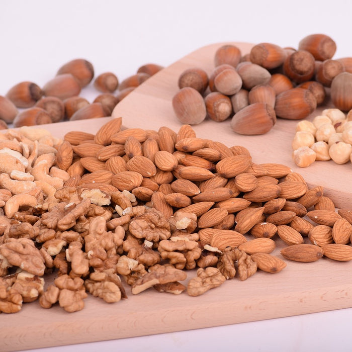 The Advantages of Dried Nuts: A Nutritious Snack for Everyone